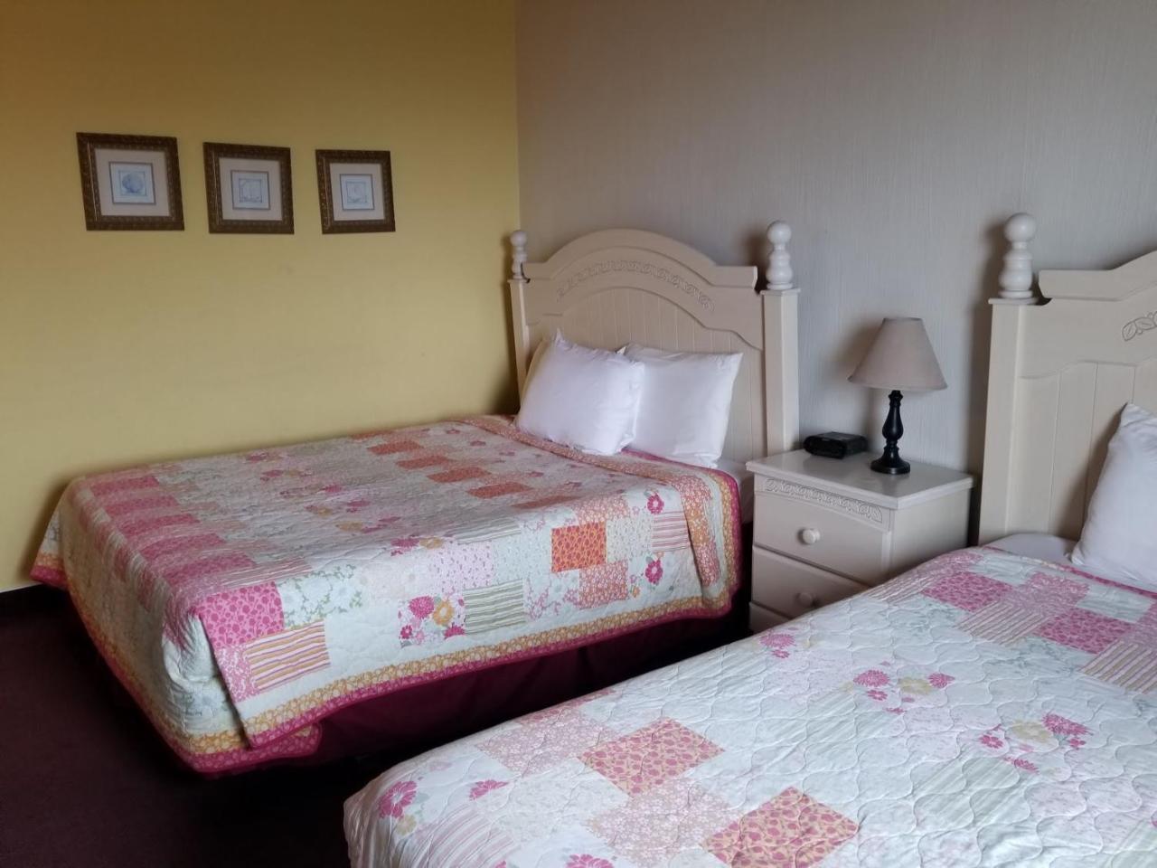 Islander Westport Hotel Eksteriør billede