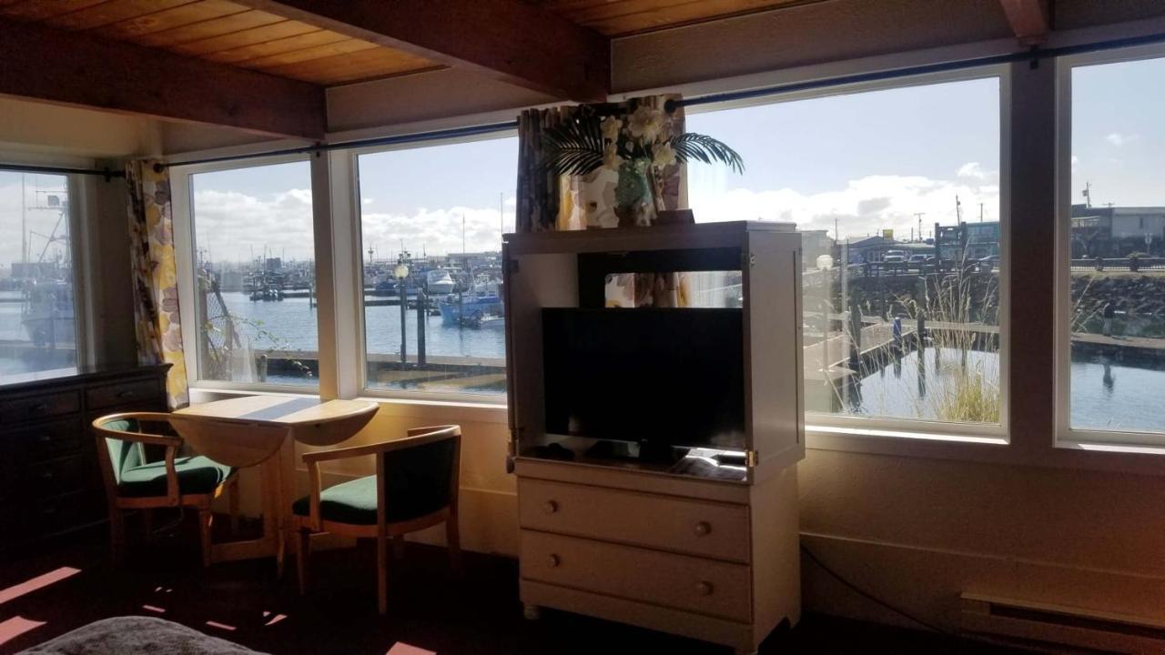 Islander Westport Hotel Eksteriør billede