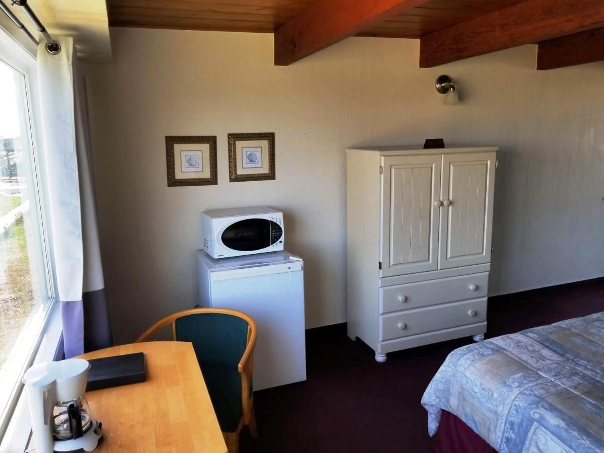 Islander Westport Hotel Eksteriør billede