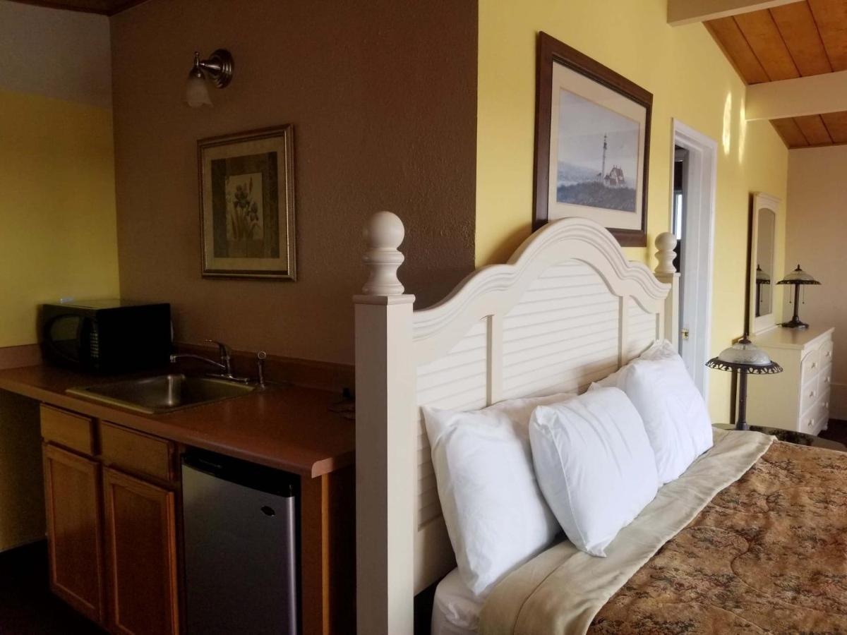 Islander Westport Hotel Eksteriør billede